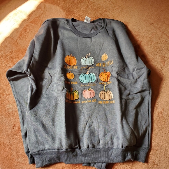 Womens Halloween Sweater Size Medium Warm Durable Pull Over Ladies Sweater - Picture 11 of 15